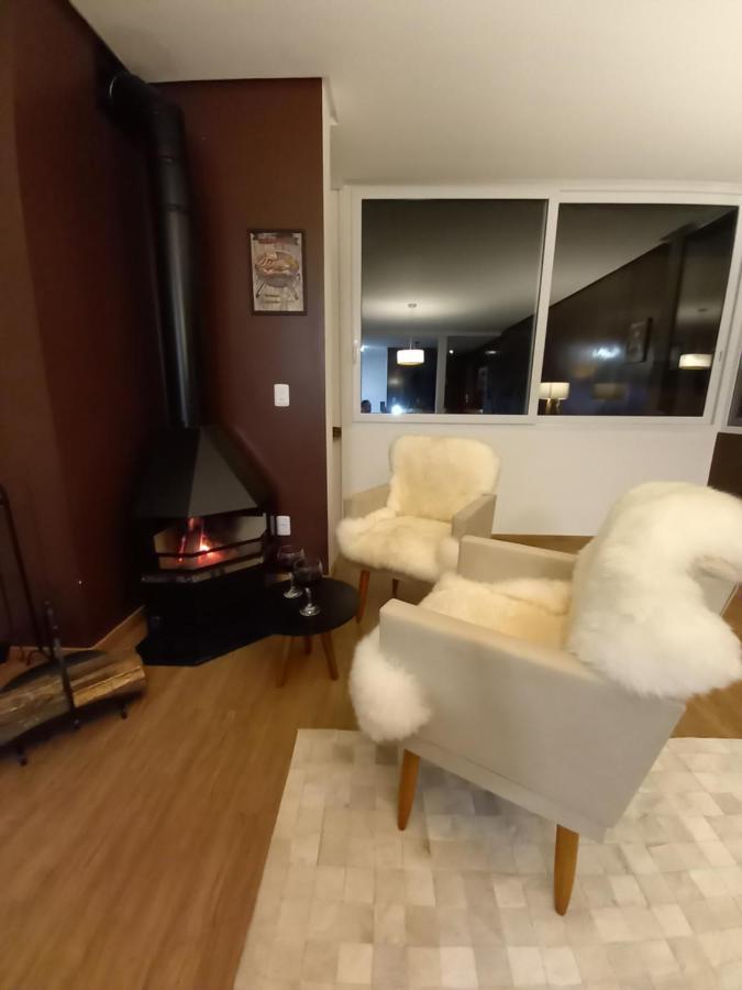 Gramado - Apartamento Aconchegante Com Lareira E Churrasqueira Экстерьер фото