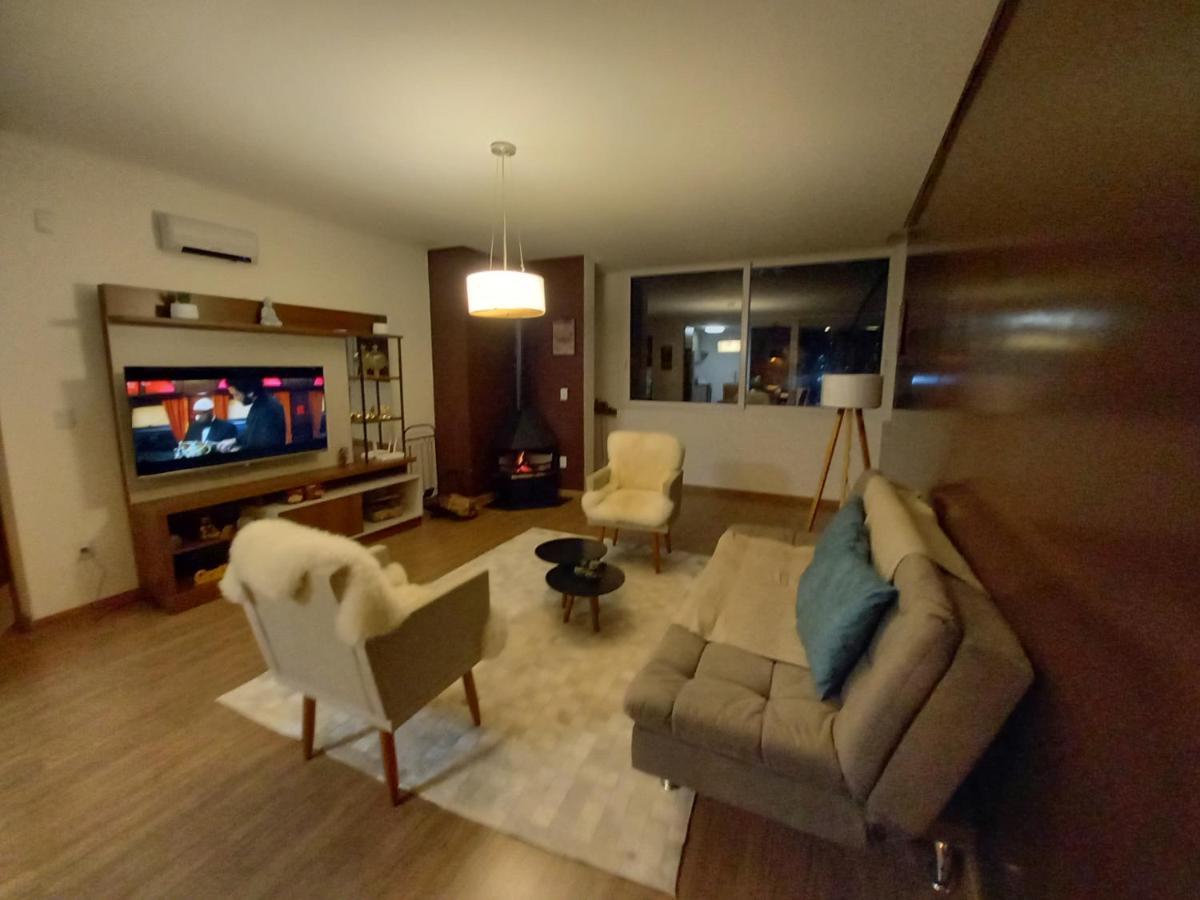 Gramado - Apartamento Aconchegante Com Lareira E Churrasqueira Экстерьер фото